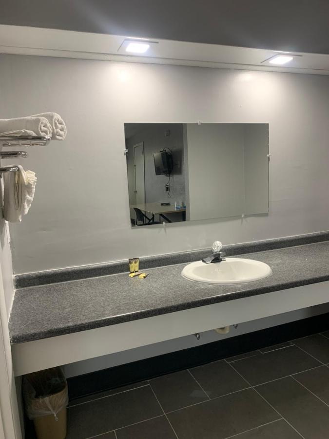 Royalinn Elizabethtown Bagian luar foto