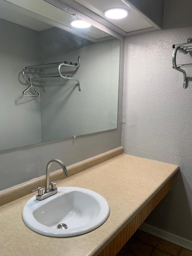 Royalinn Elizabethtown Bagian luar foto